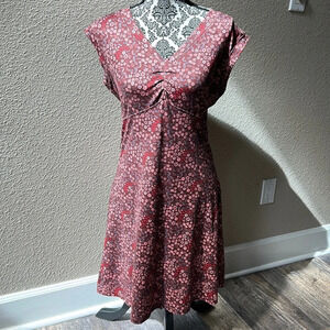 REI dress size small 👗